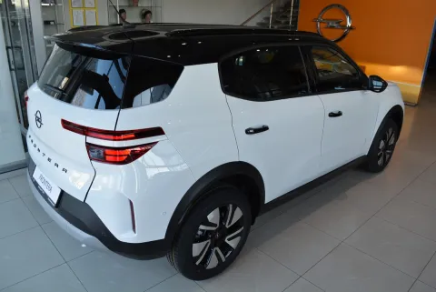Opel Frontera 1.2 гібрид GS - 2026 рік
