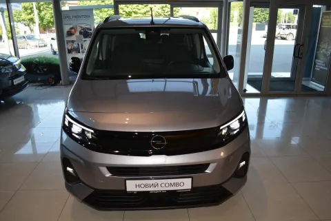 Opel Combo 1.5d 130к.с. 8AT L2 Edition+ 2026
