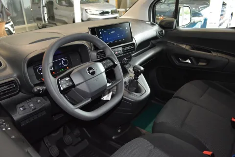 Opel Combo Cargo 1.5d 100к.с. 6МТ L2