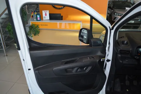 Opel Combo 1.5d 100к.с. 6MT Edition L2 - 2025 рік