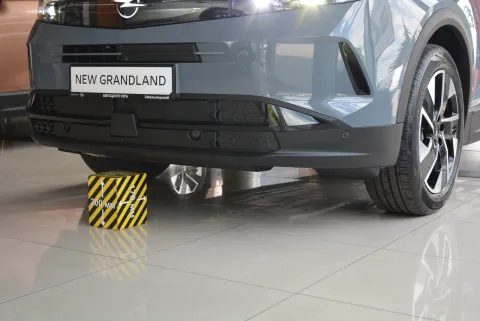 Opel Grandland 1.6 бензин 180 к.с. 6АТ GS 2025 рік