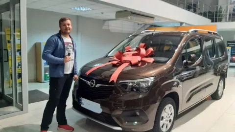 Щасливий клієнт Opel ЛІГА