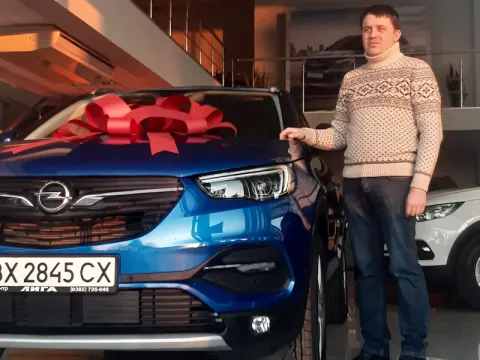 Щасливий клієнт Opel ЛІГА