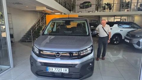 Щасливий клієнт Opel ЛІГА