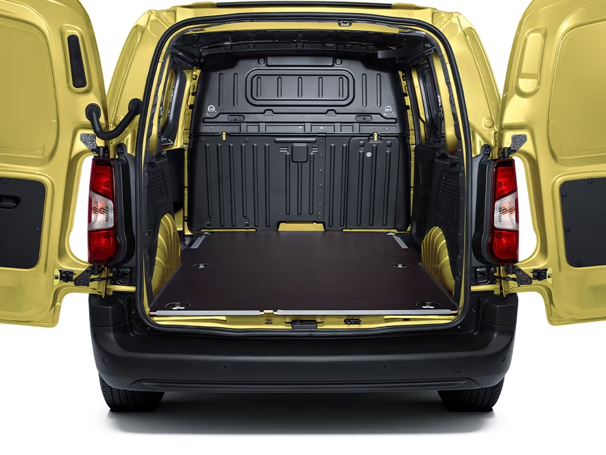 Opel Combo Cargo — вантажна перегородка