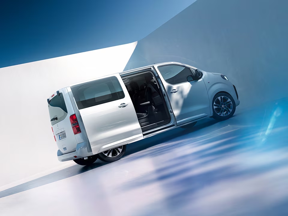 Opel Zafira — електричні розсувні двері