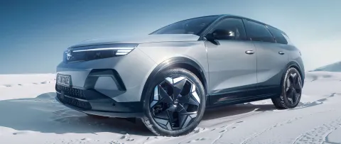 Зустрічайте Новий повнопривідний Opel Grandland Electric AWD — можливості 4×4 та потужність 325 к. с.